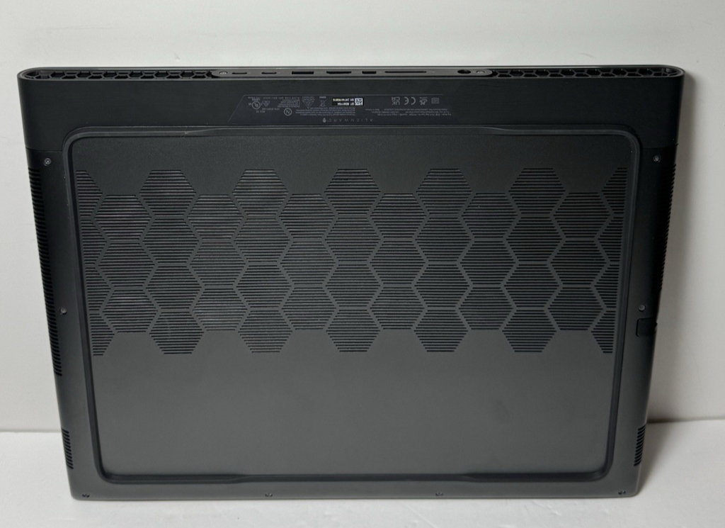 Alienware M18 R2 18" 165Hz i9-14900HX 32GB RAM 1TB SSD GeForce RTX 4080 #3