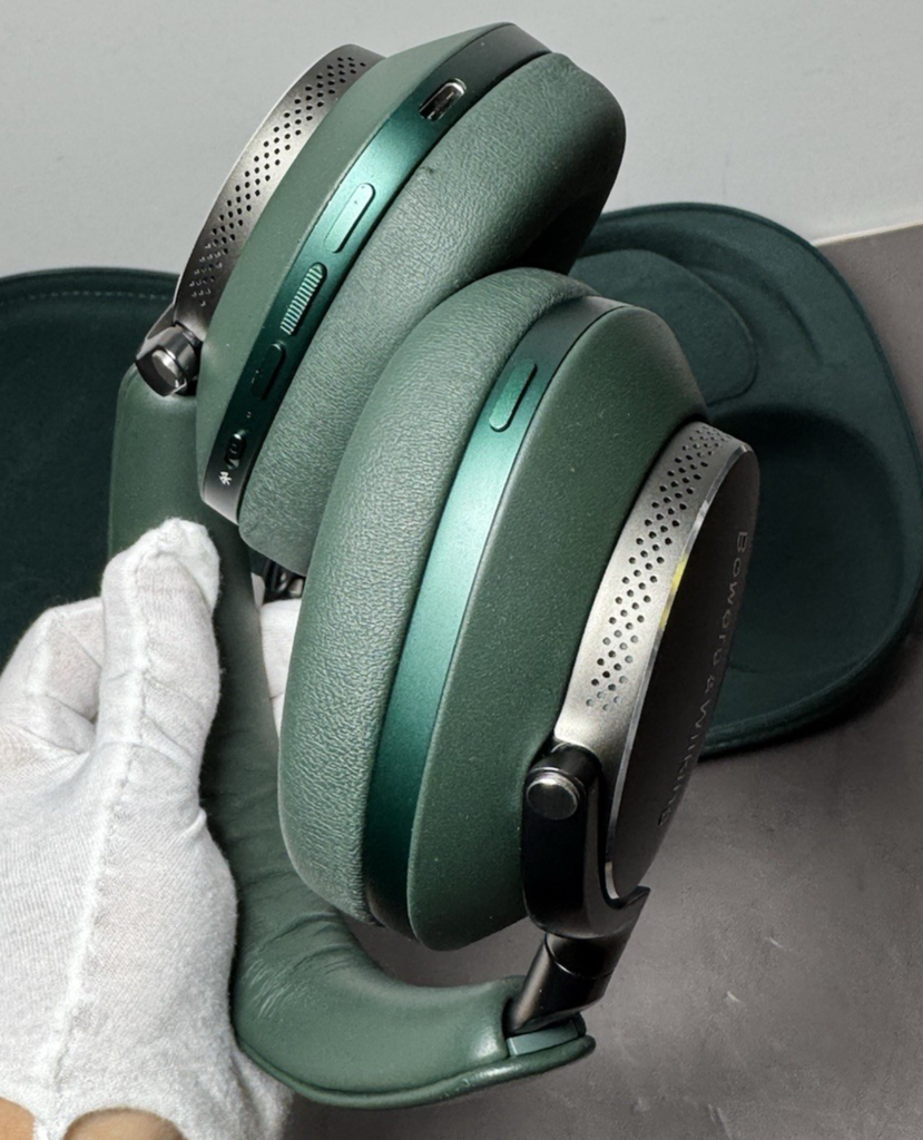 Bowers & Wilkins Px8 Noise-Canceling Wireless Over-Ear Headphones -Dark Forest #2