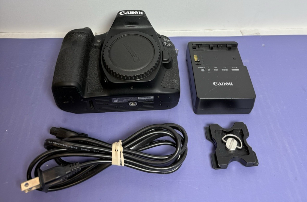 Canon EOS 90D 32.5MP DSLR Camera Body Only w/ Battery & Charger #10