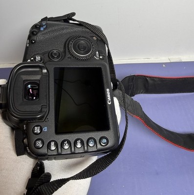 Canon EOS 7D 18MP DSLR Kit 18-55mm IS II Lens BG-E7 Grip Charger #7