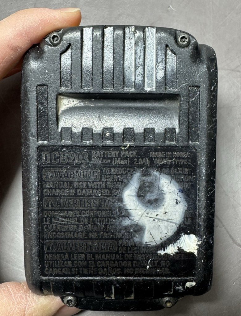 DeWALT 20V XR Brushless Drill DCD999 + DCF620 Screwgun 1 Bat+Charger #12