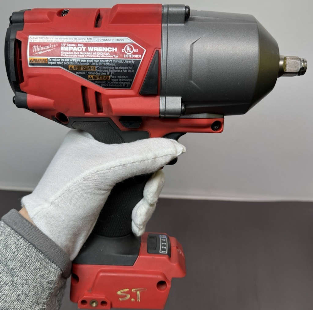Milwaukee ‎2863-20 M18 FUEL 1/2" Impact Wrench w/ XC6.0aH Batt Charger and Boot #2
