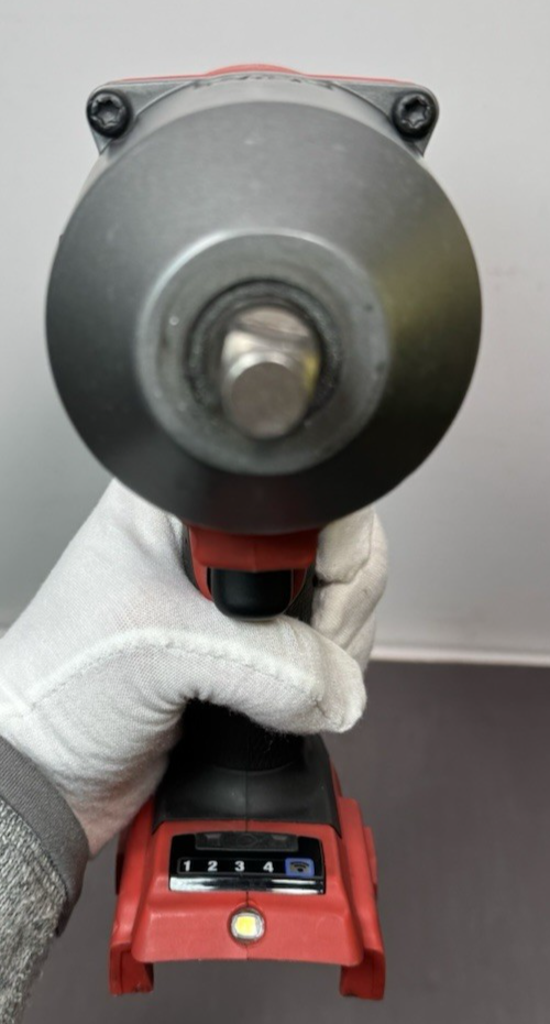 Milwaukee ‎2863-20 M18 FUEL 1/2" Impact Wrench w/ XC6.0aH Batt Charger and Boot #3