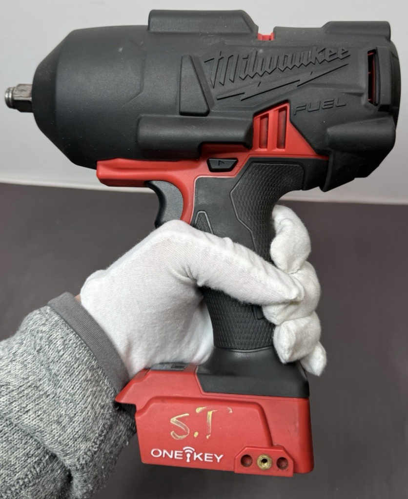 Milwaukee ‎2863-20 M18 FUEL 1/2" Impact Wrench w/ XC6.0aH Batt Charger and Boot #15