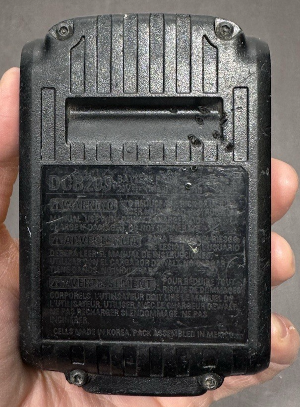 DEWALT DCS334 20V MAX XR Cordless Jigsaw w/charger, 2 AH battery #9