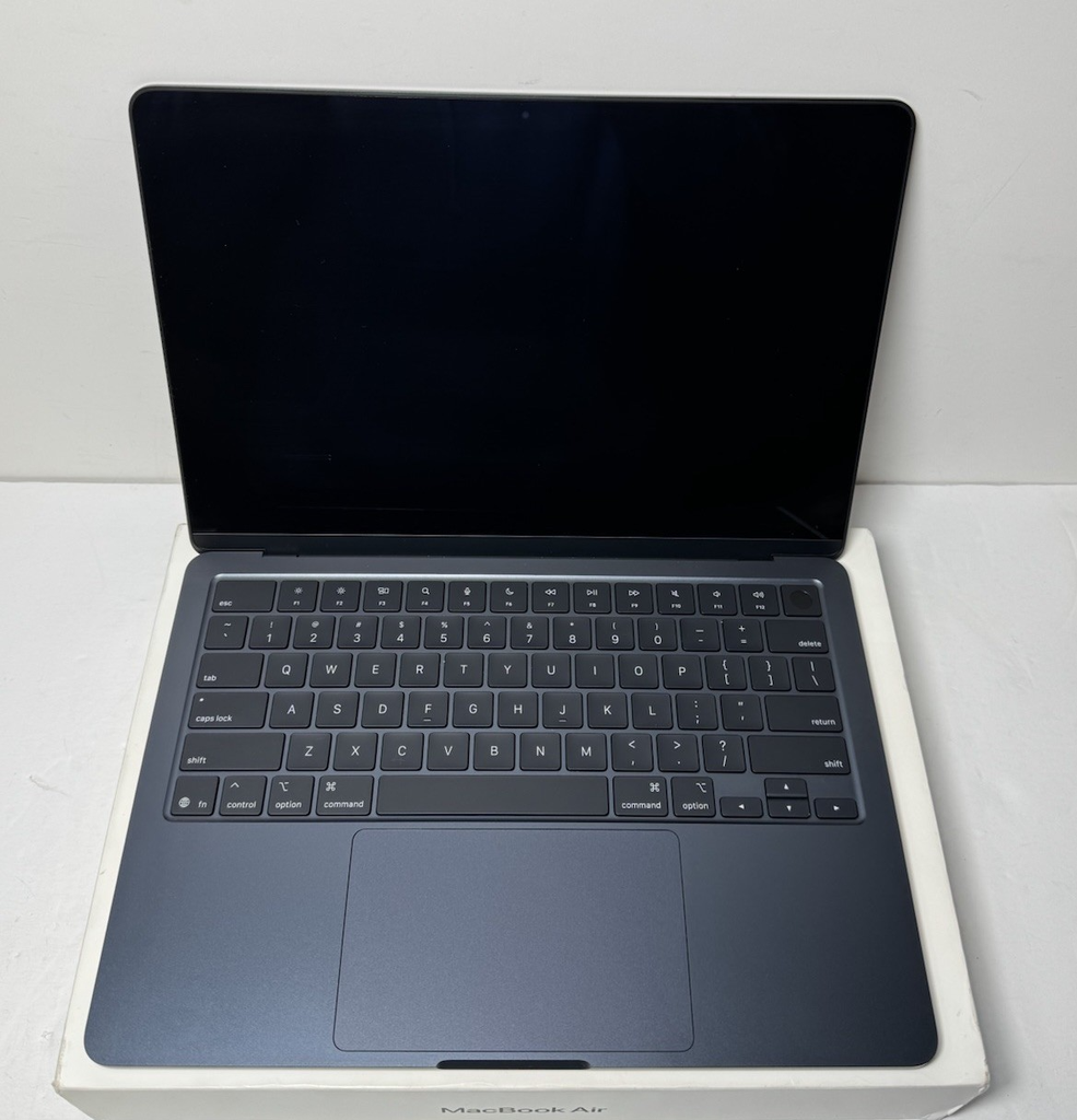 Apple MacBook Air 13" M4  16GB RAM 512GB SSD Midnight MW133LL/A, only 3 cycles #1