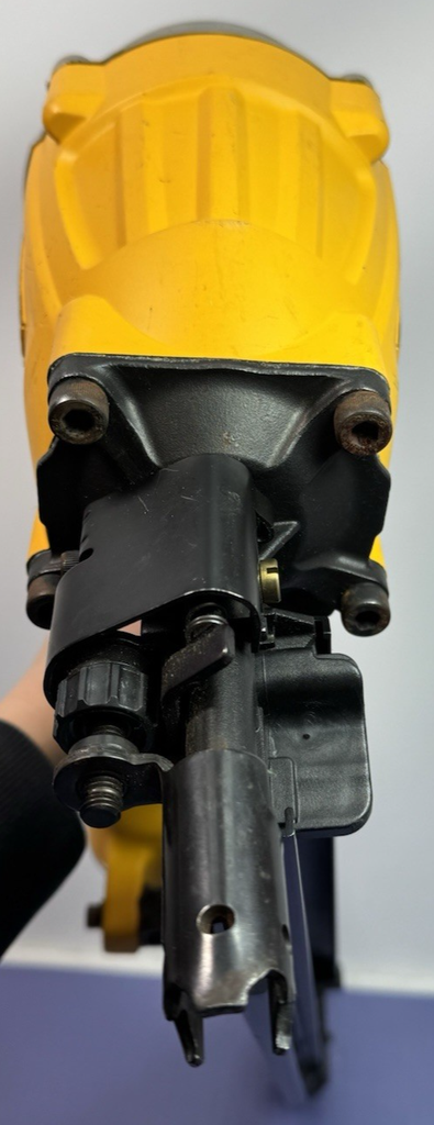 DeWalt DW66C-1  15 Degree Siding Nailer/ DeWalt DWF83PL 21 Degree Framing Nailer #11