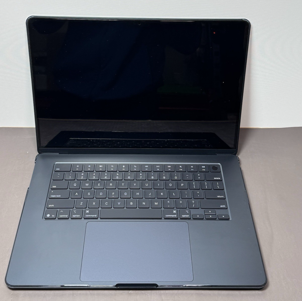 MacBook Air 15" Midnight A3241 M4-10C 16GB RAM, 256GB SSD, 10C-GPU, 27 cycles #9