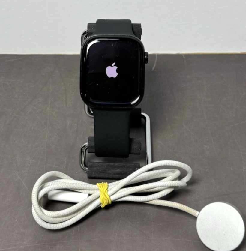 Apple Watch Series 10 46mm GPS + Cellular Aluminum Black #1
