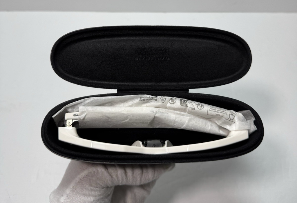 Oakley Meta HSTN AI Smart Glasses White (Warm Grey) Frames #7