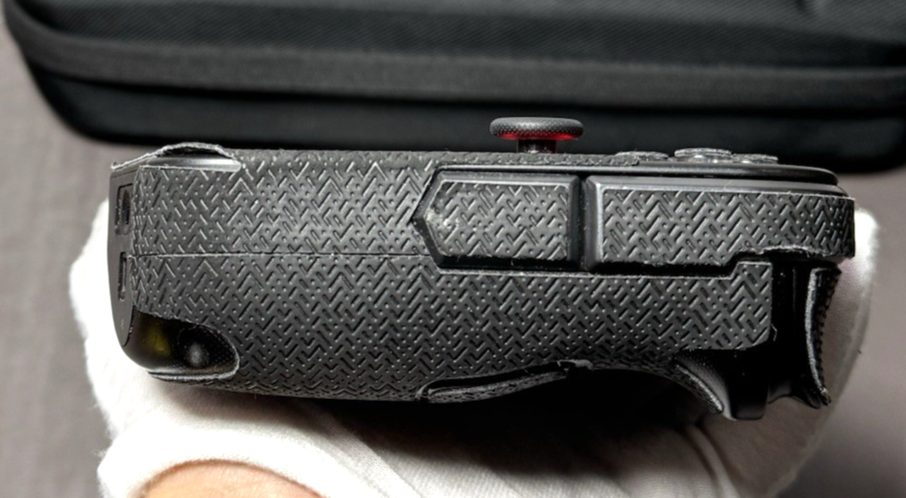 Lenovo Legion Go 8.8" Handheld Gaming PC AMD Ryzen Z1 Extreme 16GB 2TB, 96% batt #4