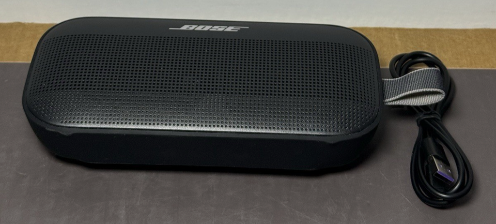 Bose SoundLink Flex Bluetooth Portable Speaker Black 1st Gen #4