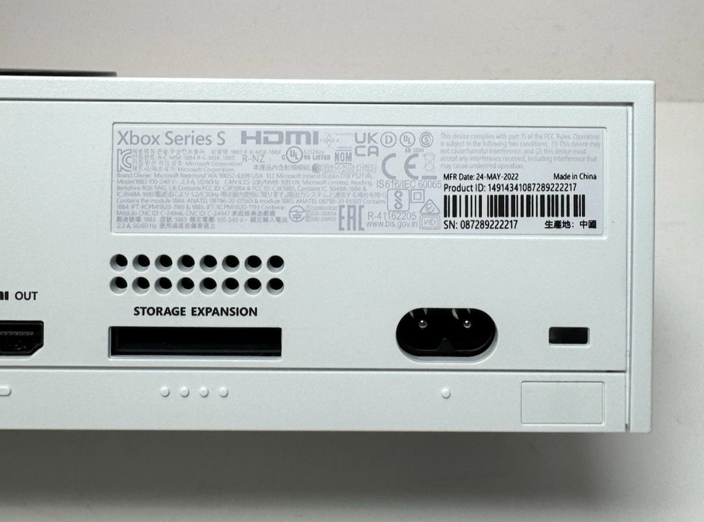 Microsoft Xbox Series S 512GB Console Gaming System White with controller/cables #4