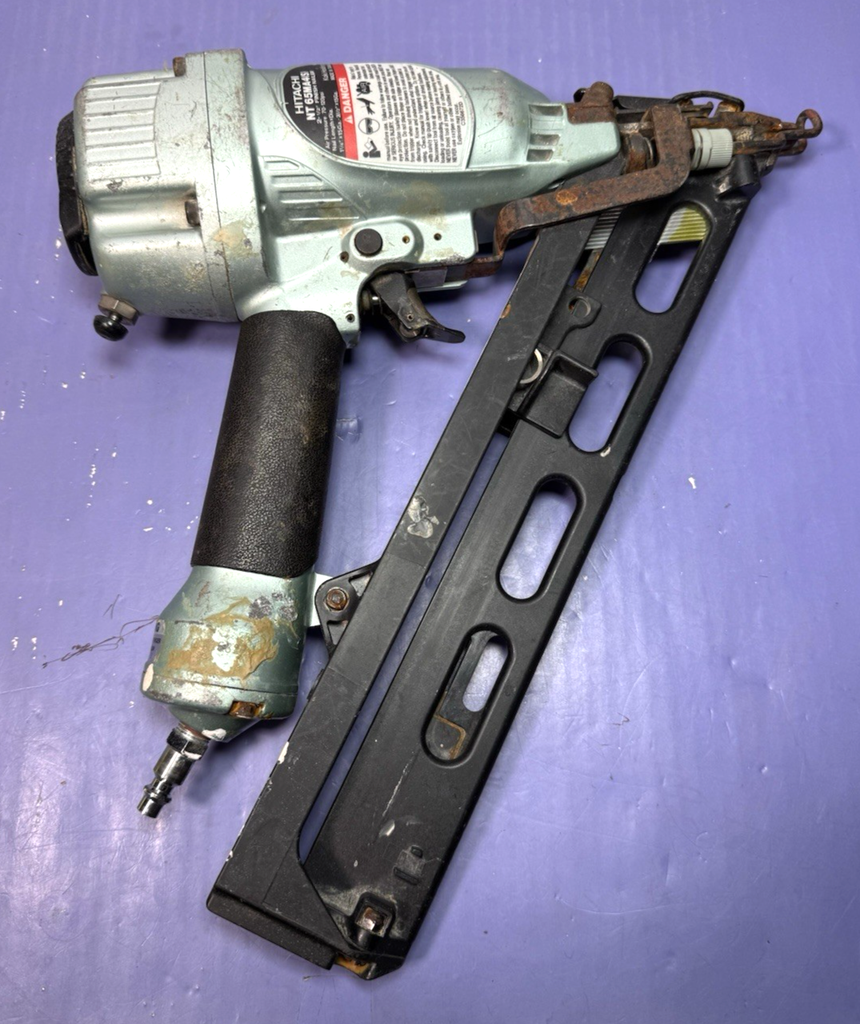 Hitachi NT65MA4(S) 2-1/2'' Air Pneumatic Finish Nailer Tool Only - Preowned #2
