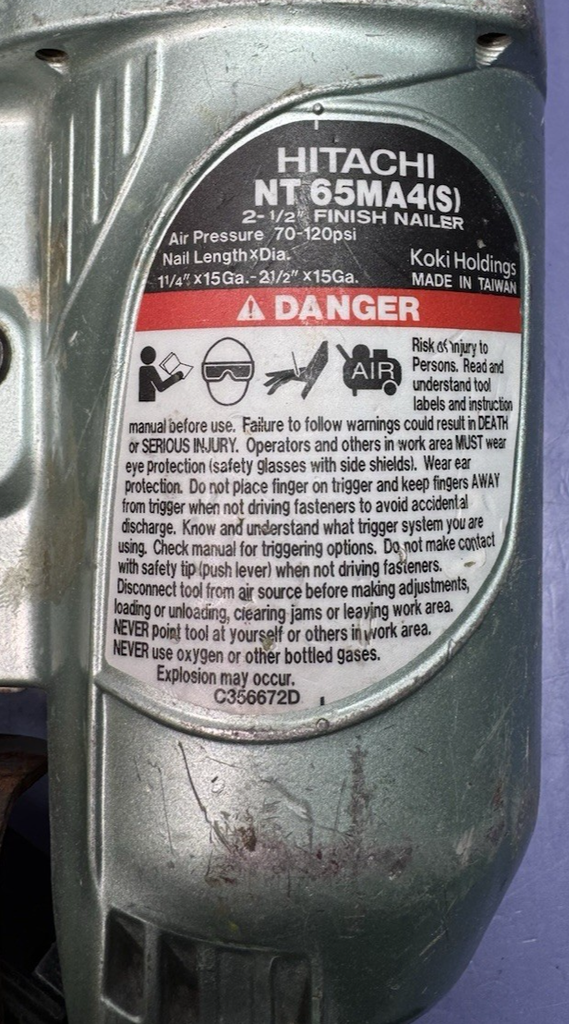 Hitachi NT65MA4(S) 2-1/2'' Air Pneumatic Finish Nailer Tool Only - Preowned #7