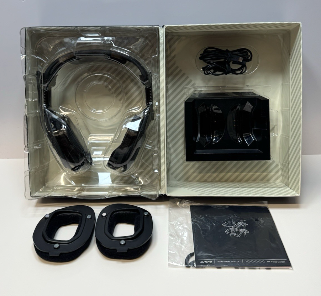 Astro A50 Ear-Cup Wireless Headphone Black (939-001673) w/ Base Station, Box #2