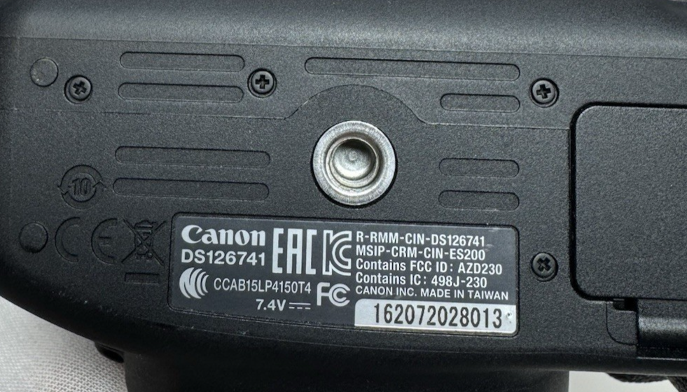 Canon EOS Rebel T7 DSLR Camera Kit w/ 18-55mm, battery, charger and carry case #7