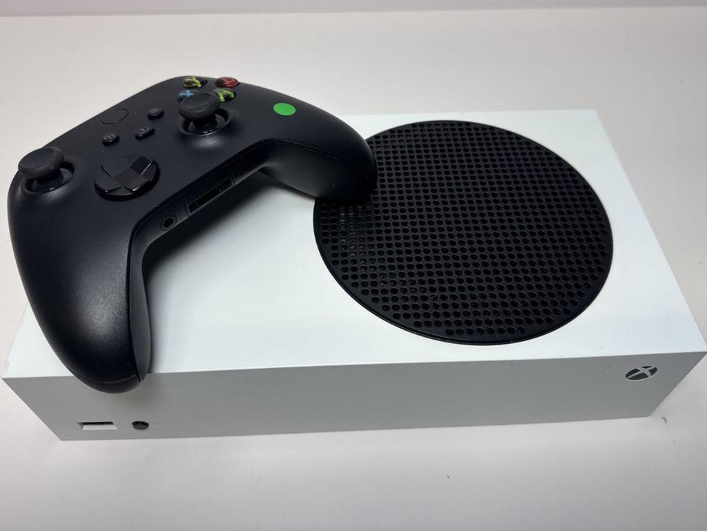 Microsoft Xbox Series S 512GB Console Gaming System White with controller/cables #1