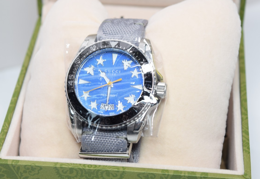 Gucci YA136340 Dive Limited Edition Blue Dial Quartz Watch 40MM-New with box