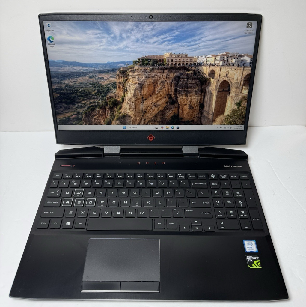 HP Omen Gaming Laptop GTX 1060, i7 8750H, 16GB RAM, 256GB SSD +1 TB HDD