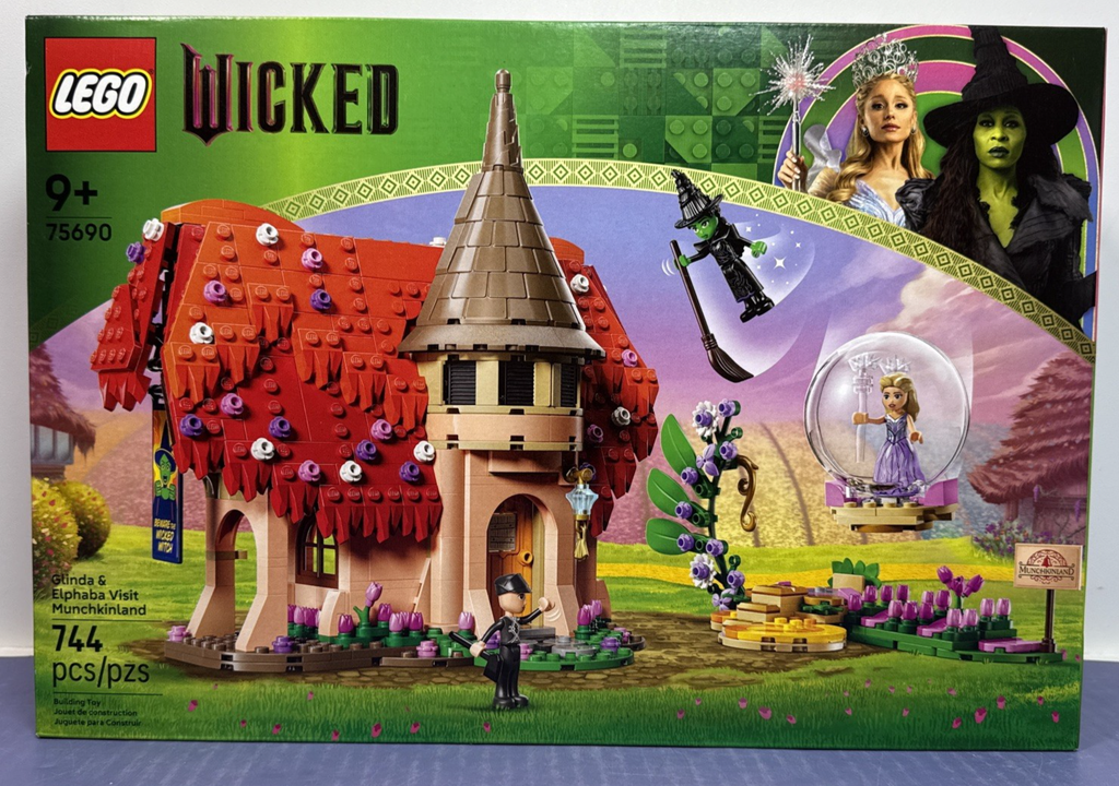 LEGO Wicked Munchkinland Glinda and Elphaba 75690