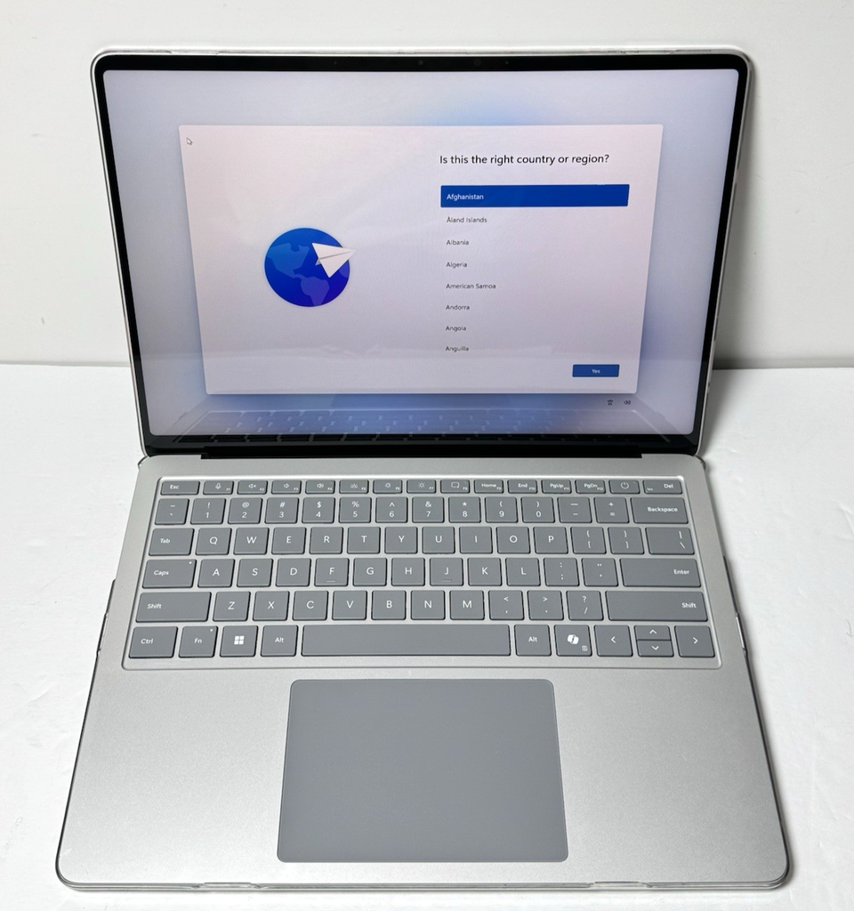 Microsoft Surface 7th Gen 2036 Touch Snapdragon X Plus 16GB RAM 256GB 97% batt