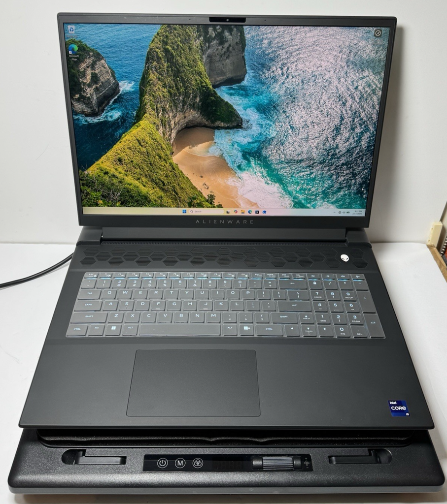 Alienware M18 R2 18" 165Hz i9-14900HX 32GB RAM 1TB SSD GeForce RTX 4080