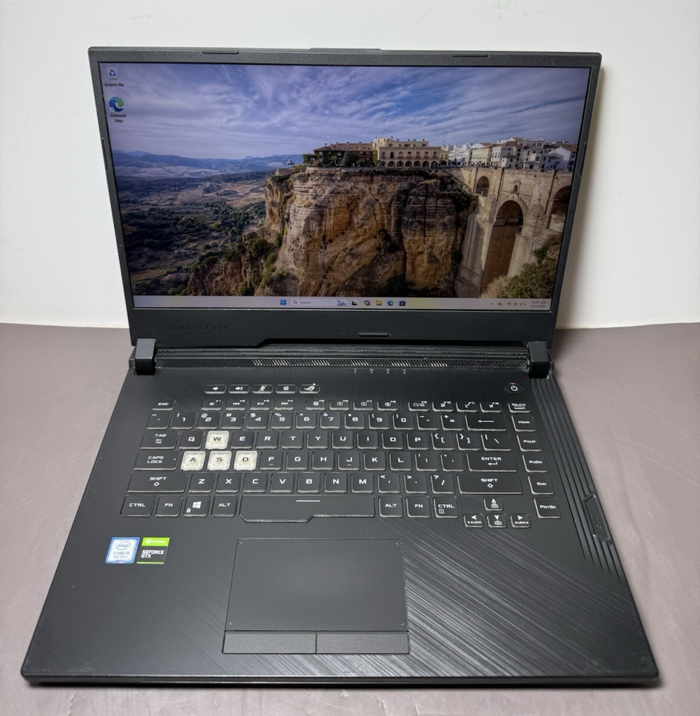 ASUS ROG STRIX GL531, 16 GB RAM, WIn 11, i5-9300H, 256GB SSD, GTX1650, 63% batt