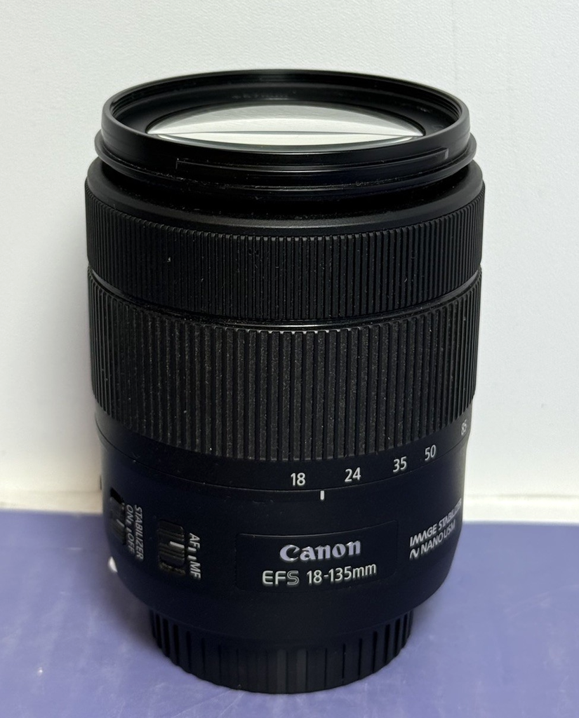 Canon EF-S 18-135mm F3.5-5.6 IS USM EF Mount Lens
