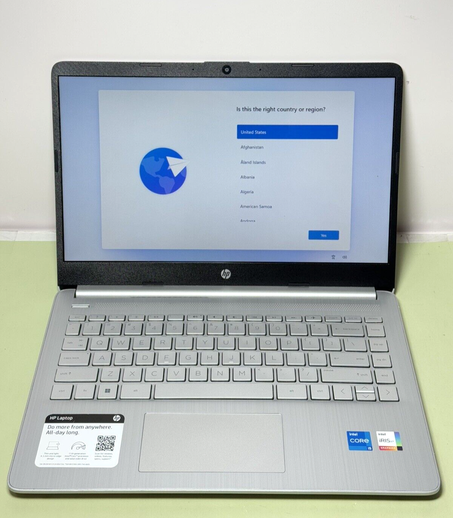 HP Laptop 14-DQ2078WM 14"  I5-1135G7 16GB RAM 1TB SSD W11H