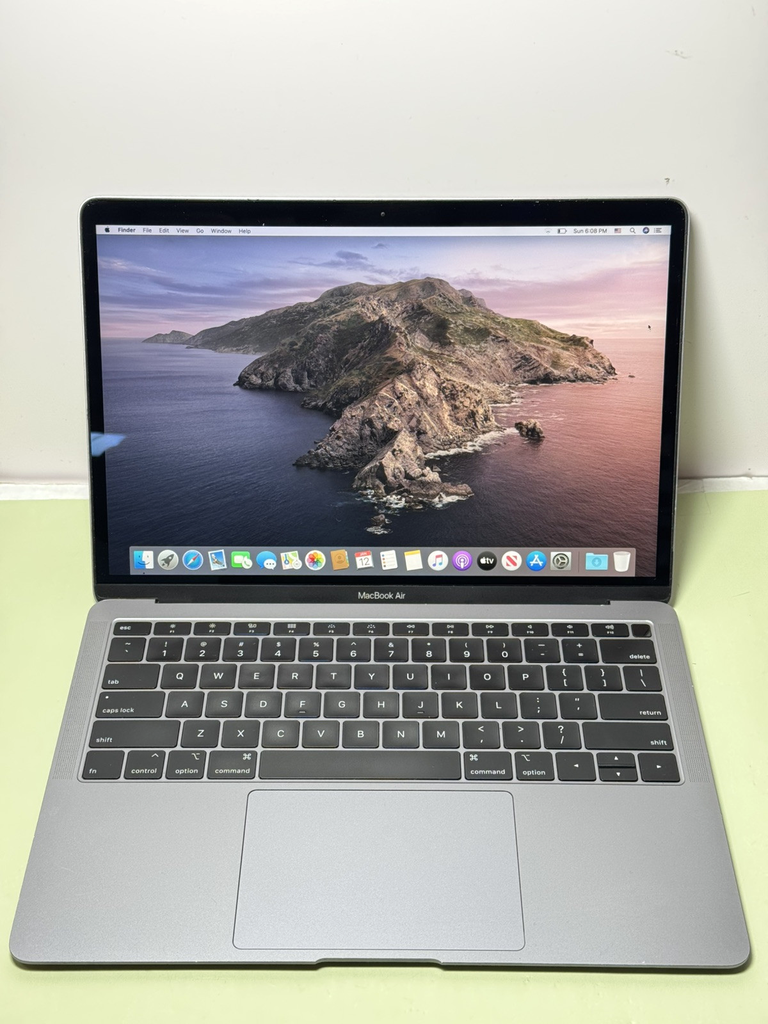 Apple MacBook Air 2018 13" i5 8GB RAM 128GB SSD Space Gray
