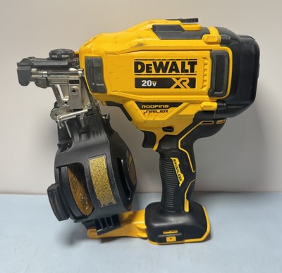 DEWALT DCN45RN 18V XR Cordless Roofing Coil Nail Gun ( TOOL ONLY )
