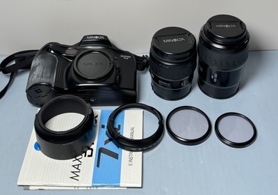 Minolta Maxxum 7xi Camera 2 Lens AF 28-105 AF 100-300 w/ Bag & Manual