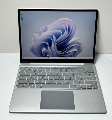 [11559-1] Microsoft Surface Go 3 2013 12.4" i5-1235U 2.5GHz 16GB RAM 256GB SSD, 90% Batt