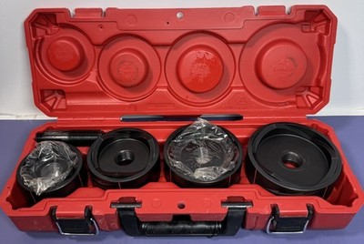 [10665-12] Milwaukee 49-16-2695 2-1/2 inch to 4 inch Knockout Set With Case