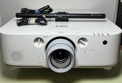 [9838-4] NEC NP-PA521U 5200 Lumen WUXGA Projector 1028 Lamp Hours 66% Lamp Life remaining