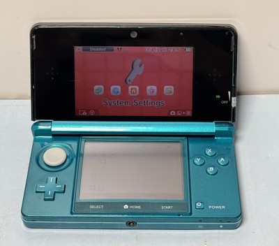 [10468-1] Nintendo 3DS Console - Aqua Blue with 4GB SD card & charger/ games