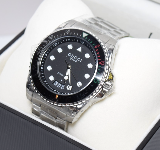 [I-1143] New - Gucci Dive XL Black Dial Stainless Steel Men's Watch YA136208-45MM